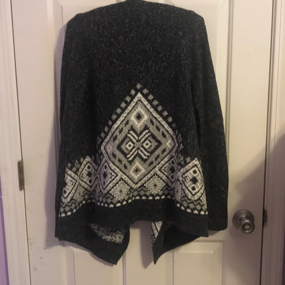 Cardigan - Picture 2 of 3